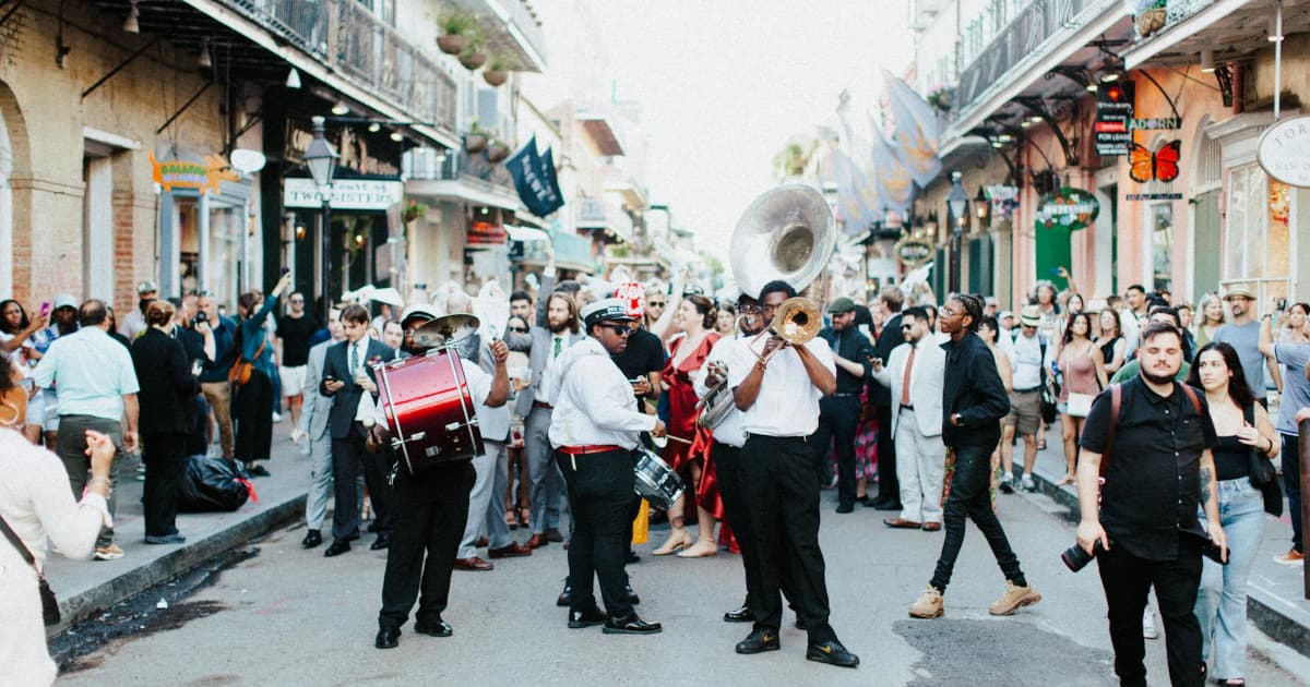 Miami Beach Mayor Meets Business Leaders at Ocean Drive Breakfast to Discuss District's Future