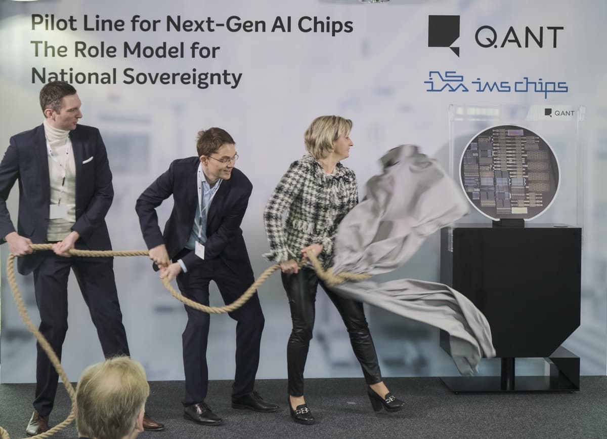 Q.ANT and IMS CHIPS Launch Production Line for Photonic AI Chips