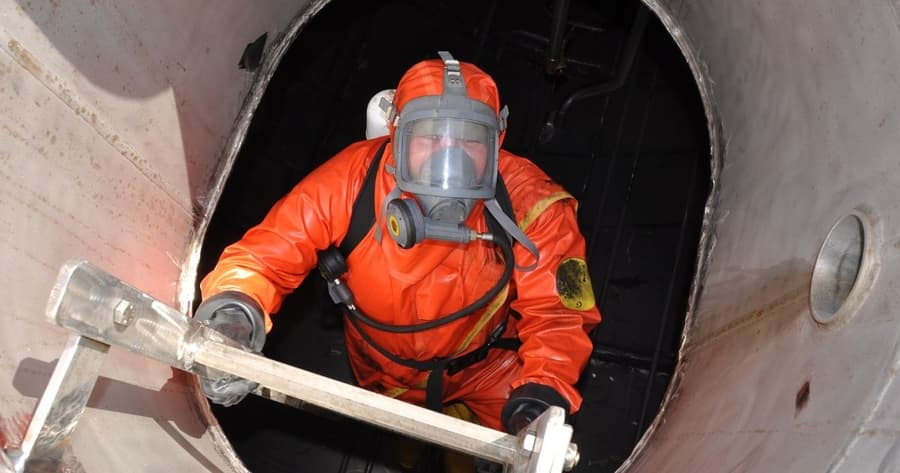 New Guide on Confined Space Safety Compliance Highlights OSHA Standards and Best Practices