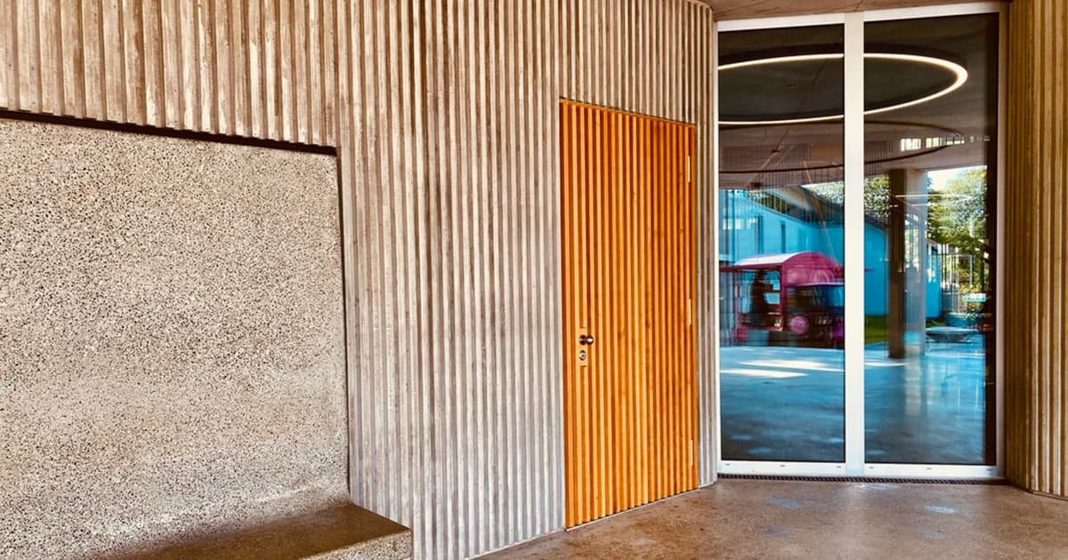 Hispanic Target Magazine Honors Community Leaders at Top Entrepreneur Awards 2025 During Art Basel Miami