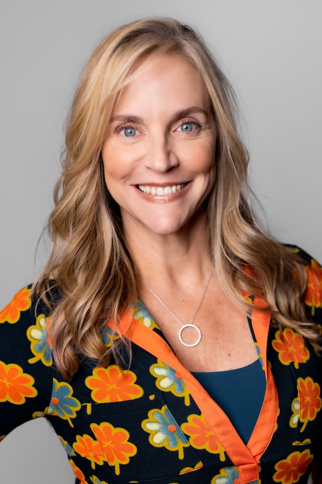 Sara Schaeffner Honored with 2024 Women in Wide Format Award