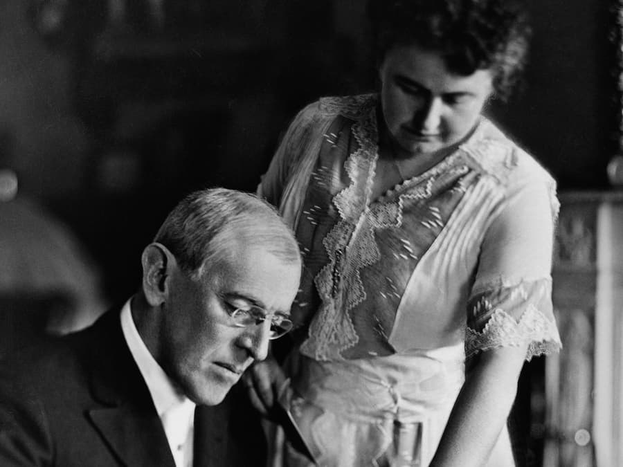 Author Draws Controversial Parallels Between Jill Biden and Edith Wilson's Roles in Presidency