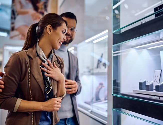 Ecommerce Platforms Revolutionize Jewelry Industry Sales Strategies